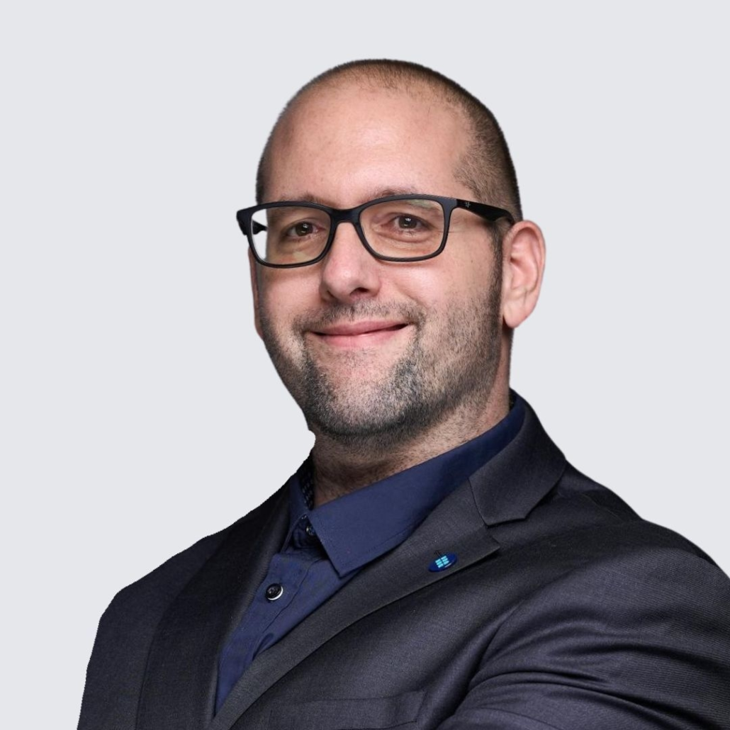 Mm employee men derek blais retouch web SQ LR BBA