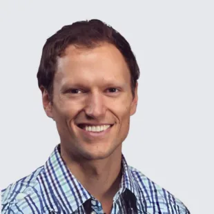 Pr employee men scott fleming retouch web SQ LR BBA
