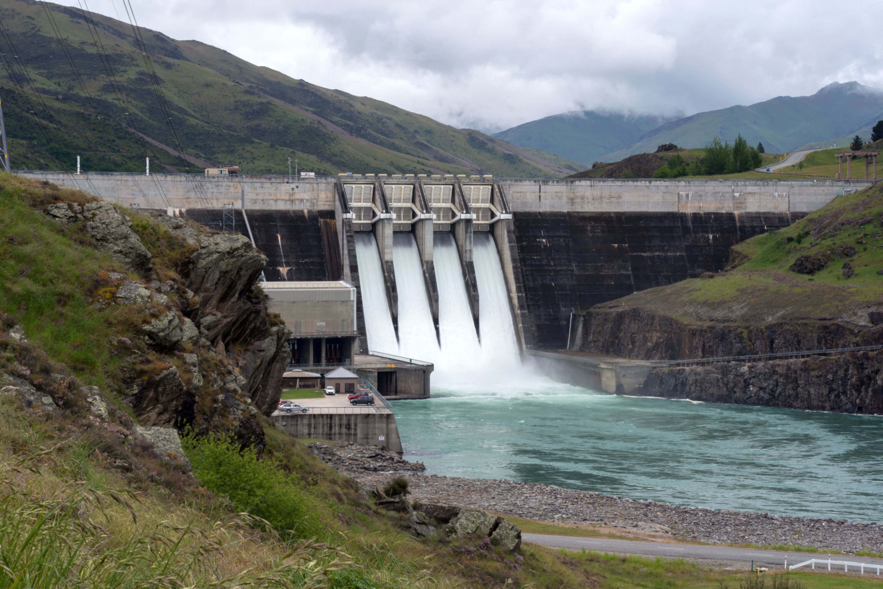 Power - Hydropower - Dam with mountains in the background