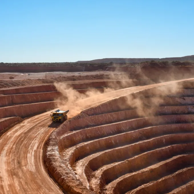 Truck Ramp Mine Outside Adobe Stock 228608548 compresser